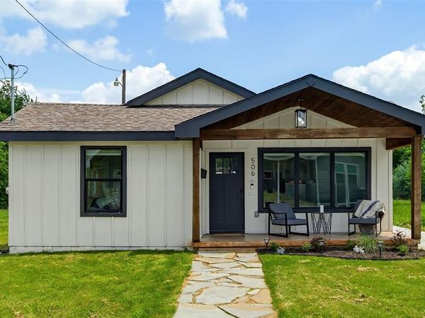 506 N Chestnut Street , McKinney, TX 75069