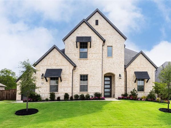 2302 Royal Dove Lane , Mansfield, TX 76063