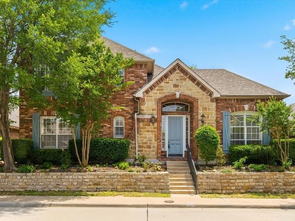 946 Briar Oaks Drive , Rockwall, TX 75087