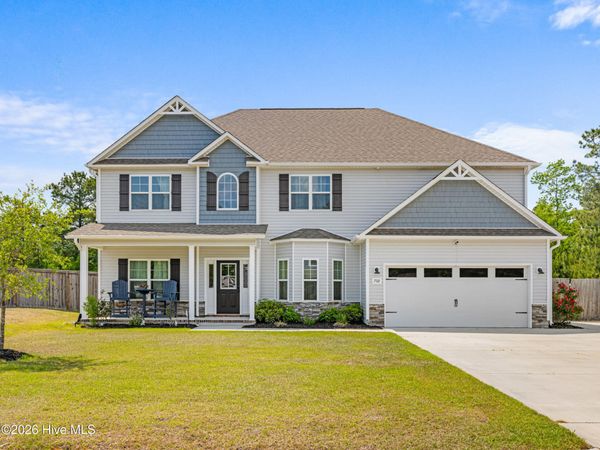 702 Peytons Lake Lane , Hubert, NC 28539