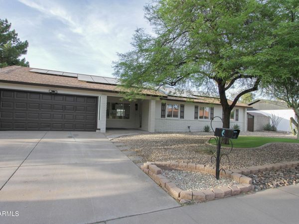 2142 W KERRY Lane, Phoenix, AZ 85027
