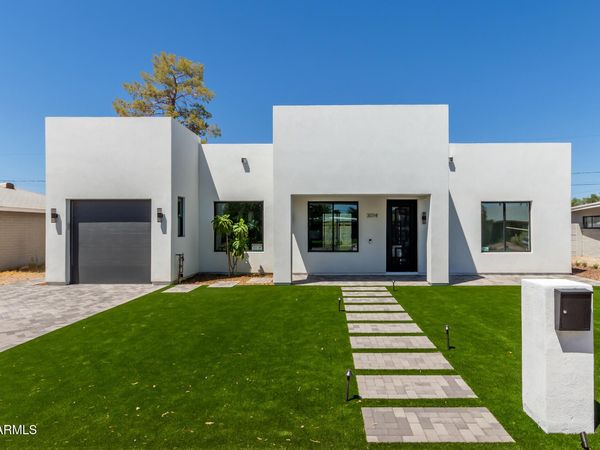 3014 E AVALON Drive, Phoenix, AZ 85016