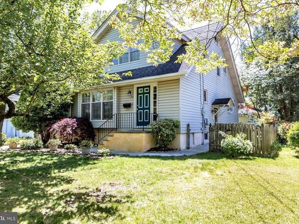 217 BURRWOOD AVENUE, WESTMONT, NJ 08108