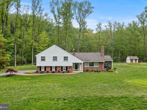 200 S FAIRVILLE ROAD, CHADDS FORD, PA 19317