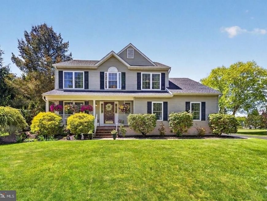 15 Annie Lane, Robbinsville, NJ 08691 Main Photo
