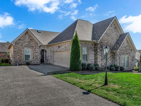 157 Cobbler Cir , Hendersonville, TN 37075