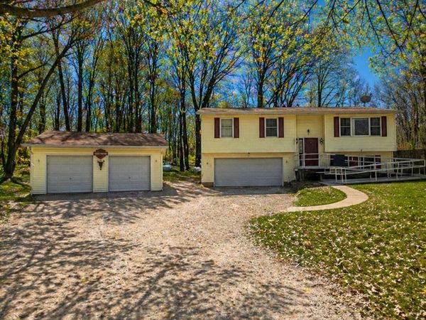 838 Fremont Street, Newaygo, MI 49337