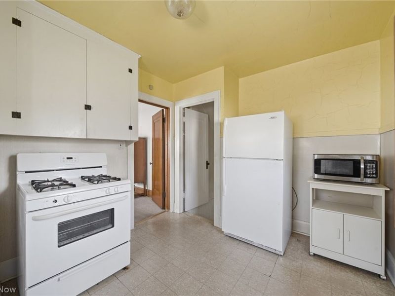 4069 Chester Avenue, Louisville, OH 44641 Photo 11