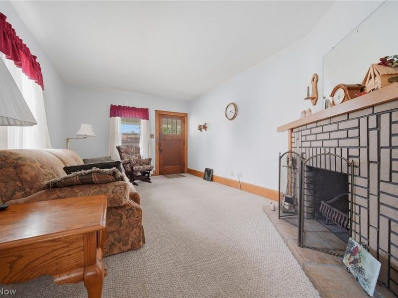 4069 Chester Avenue, Louisville, OH 44641 Photo 6