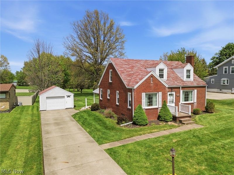 8885 Louisville Street , Louisville, OH 44641 Photo 2