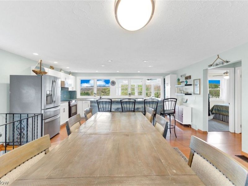 58 Pueblo Trail , Malvern, OH 44644 Photo 13