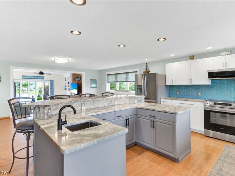 58 Pueblo Trail , Malvern, OH 44644 Photo 18