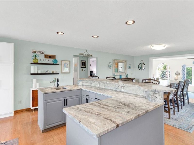 58 Pueblo Trail , Malvern, OH 44644 Photo 22