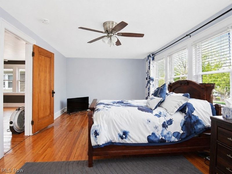 18308 East Park Drive , Cleveland, OH 44119 Photo 23