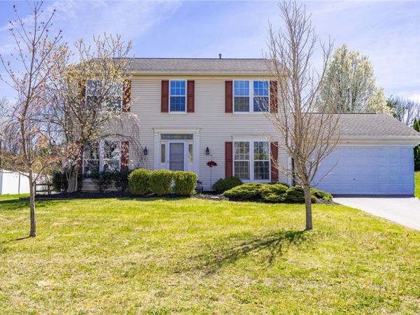 1303 Surrey Garden Way, Webster, NY 14580