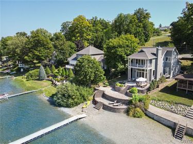 367 Waters Edge, Auburn, NY 13021