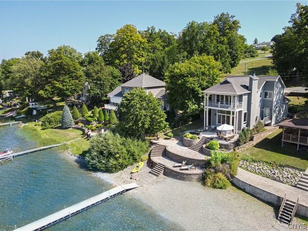 367 Waters Edge, Auburn, NY 13021