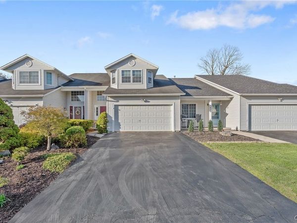 3677 Black Brant Drive, Liverpool, NY 13090