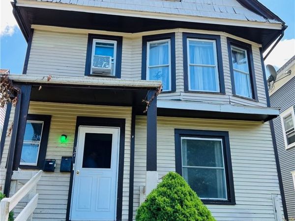 37 Abbottsford Place , Buffalo, NY 14213