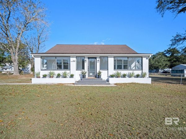 25121 State Street, Elberta, AL 36530