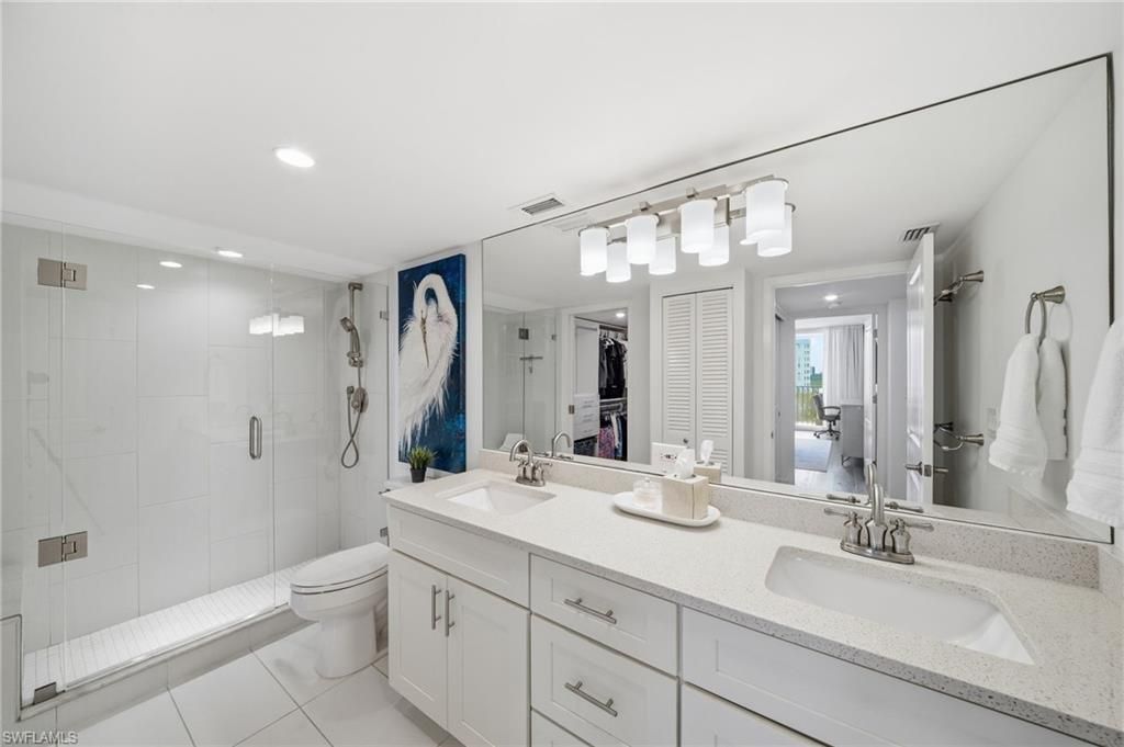 5 Bluebill Ave, Unit 808, Naples, FL 34108 Photo