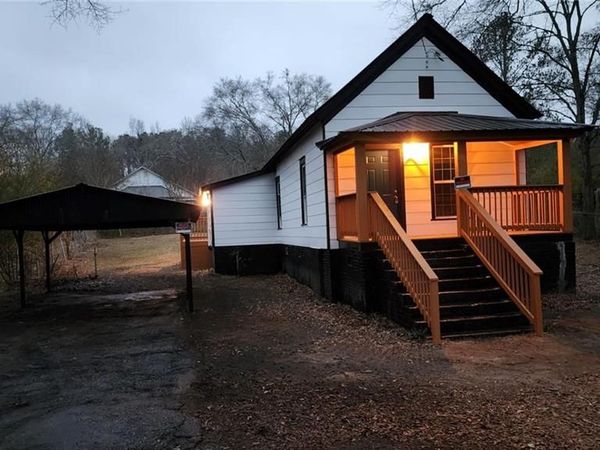 35 Sargent Tigner Street , Newnan, GA 30263