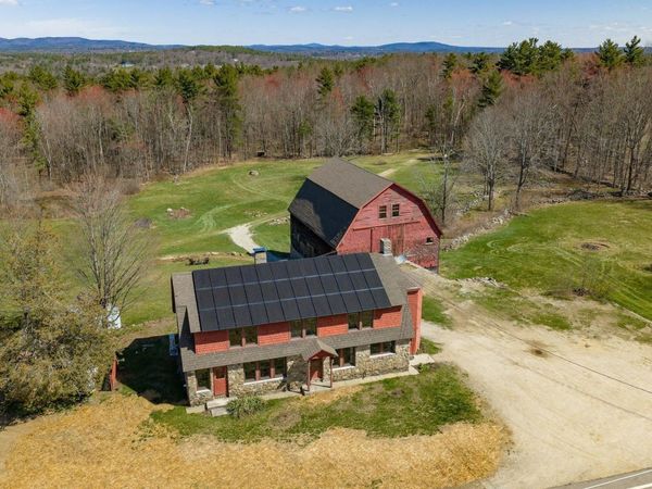 393 High Street, Candia, NH 03034