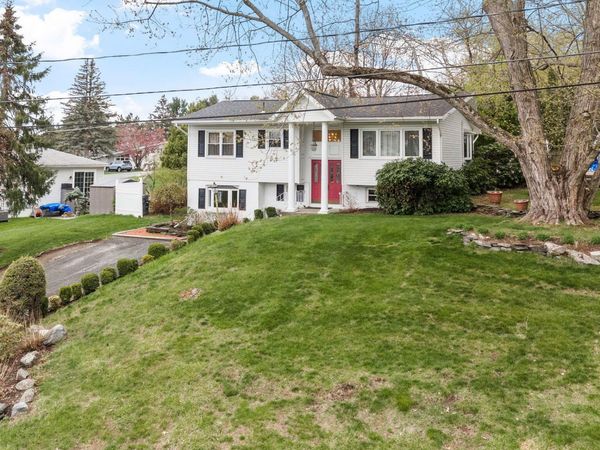 17 Cherry Lane, Troy, NY 12180