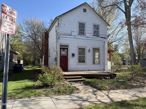 292 Caroline Street, Saratoga Springs, NY 12866