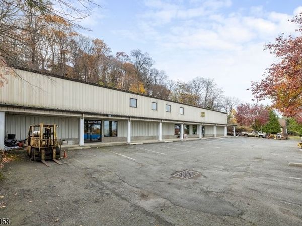 1190 Pompton Ave, Cedar Grove, NJ 07009