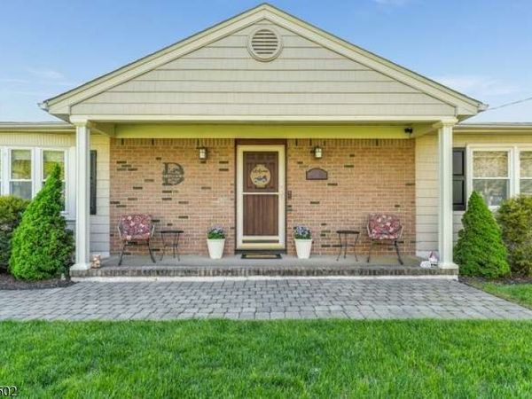 58 Dewey Ave, High Bridge, NJ 08829