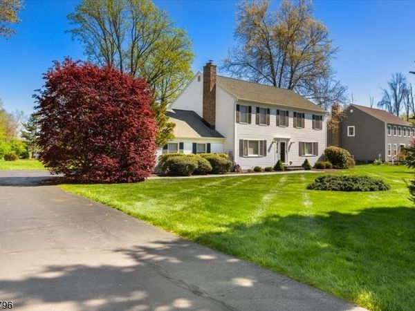 39 Corey Rd, Mount Olive, NJ 07836