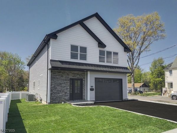 34 Zazzetti St, Waldwick, NJ 07463