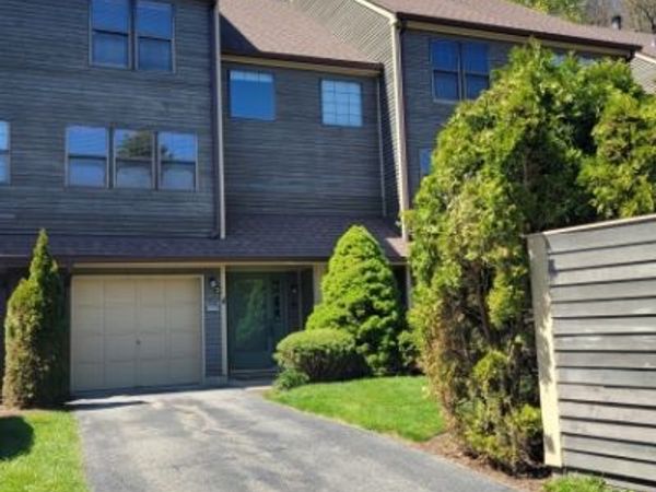 29 Concord Rd, West Milford, NJ 07480