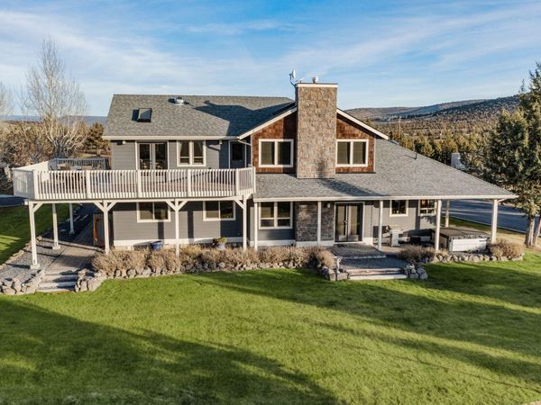 9001 SW Desert Sage Lane, Powell Butte, OR 97753