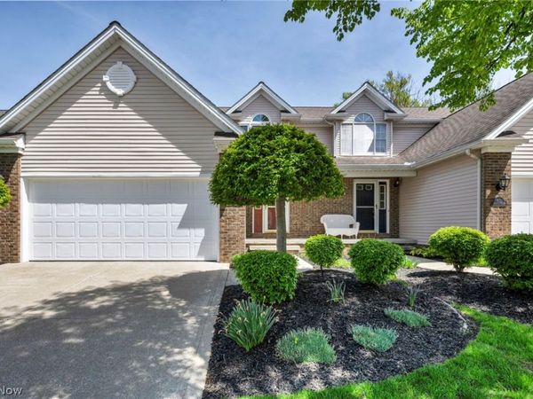63 Sunset Cove Circle , Eastlake, OH 44095