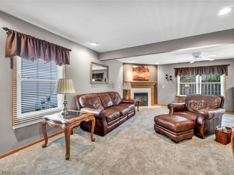 63 Sunset Cove Circle, Eastlake, OH 44095 Photo 19
