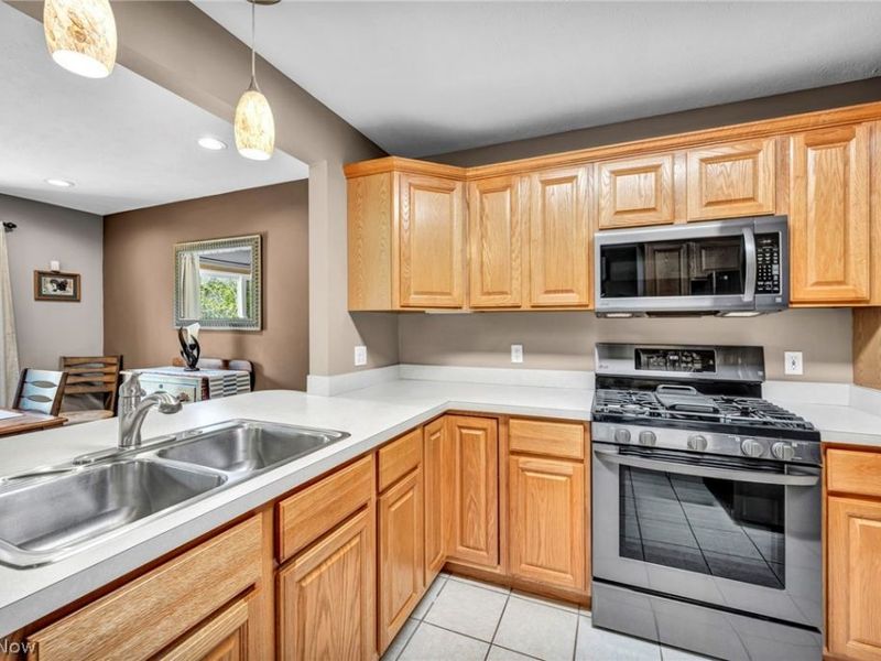 63 Sunset Cove Circle, Eastlake, OH 44095 Photo 29