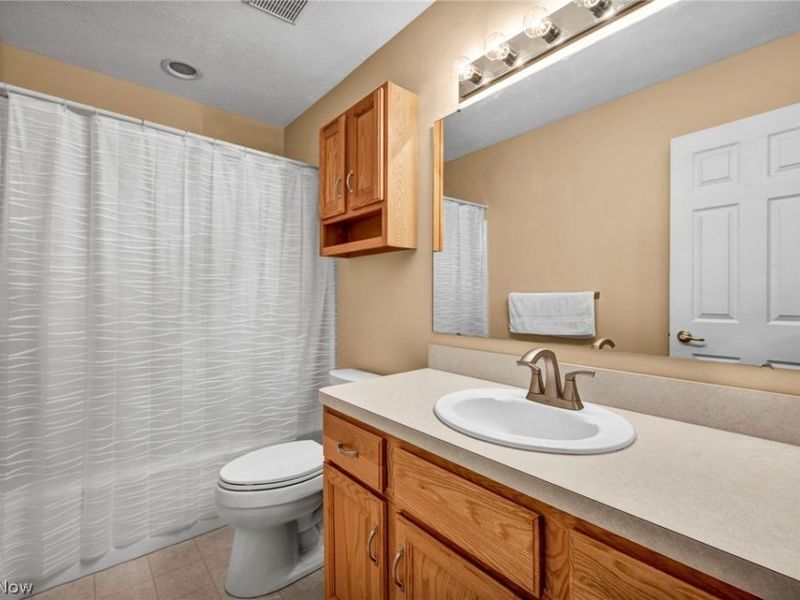 63 Sunset Cove Circle, Eastlake, OH 44095 Photo 30