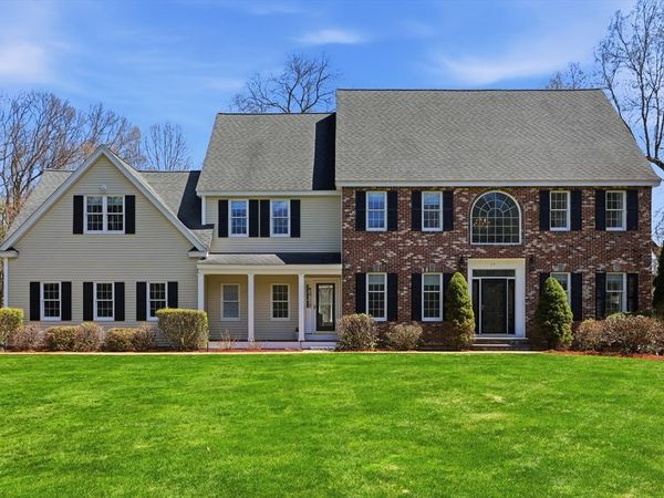 24 Alcorn Crossing, Westford, MA 01886