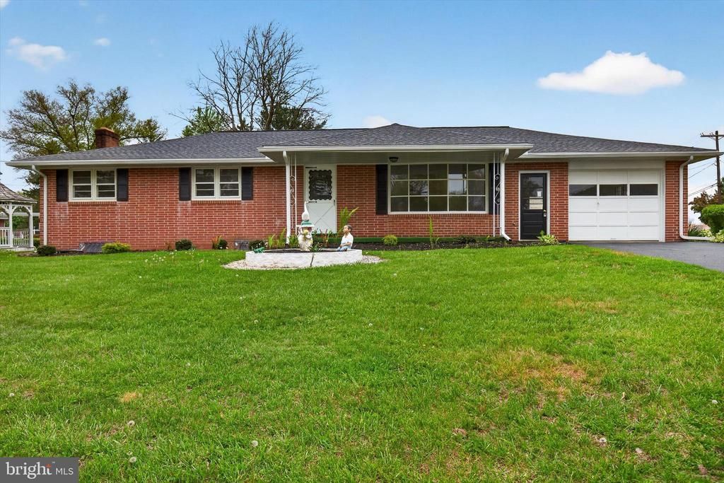 2360 Redwood Road, York, PA 17408 Main Photo
