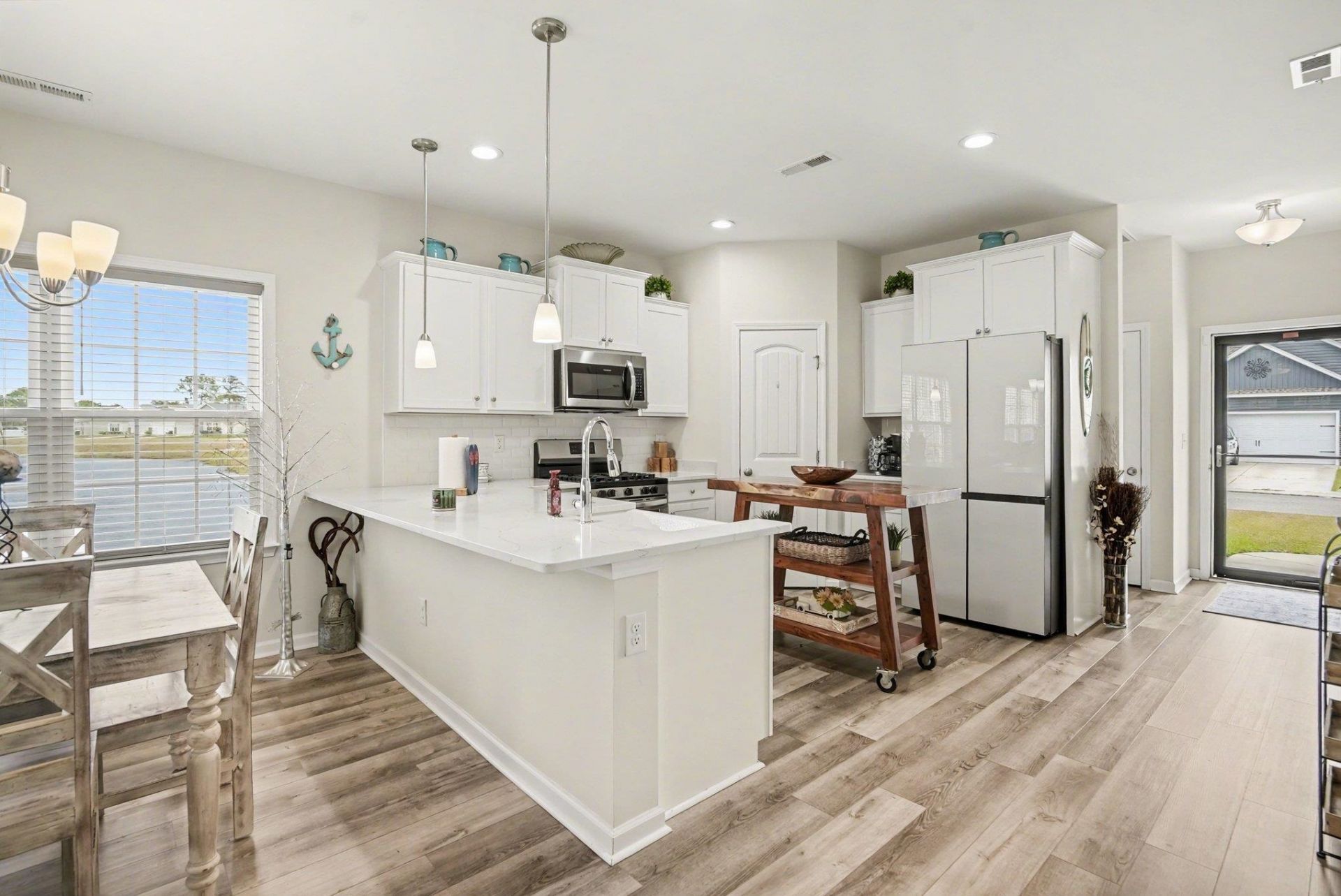 246 Lifestyle Court  Photo 5