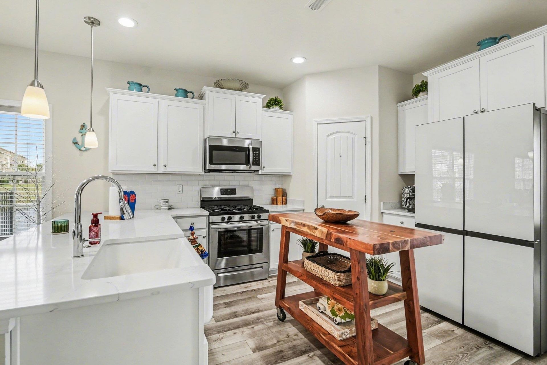 246 Lifestyle Court  Photo 6