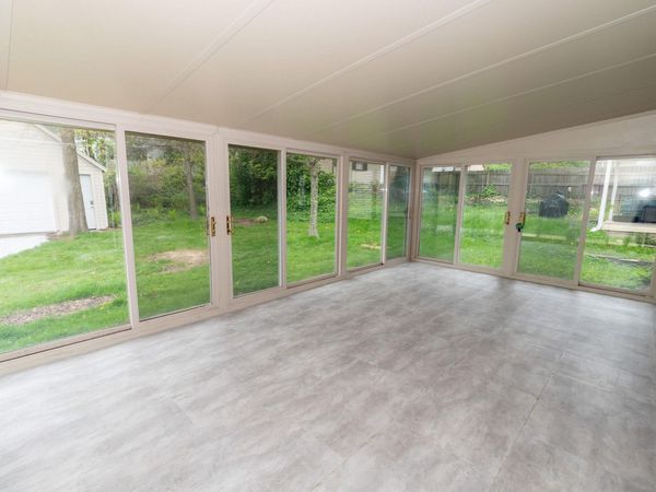 1140 E Victoria Street, South Bend, IN 46614