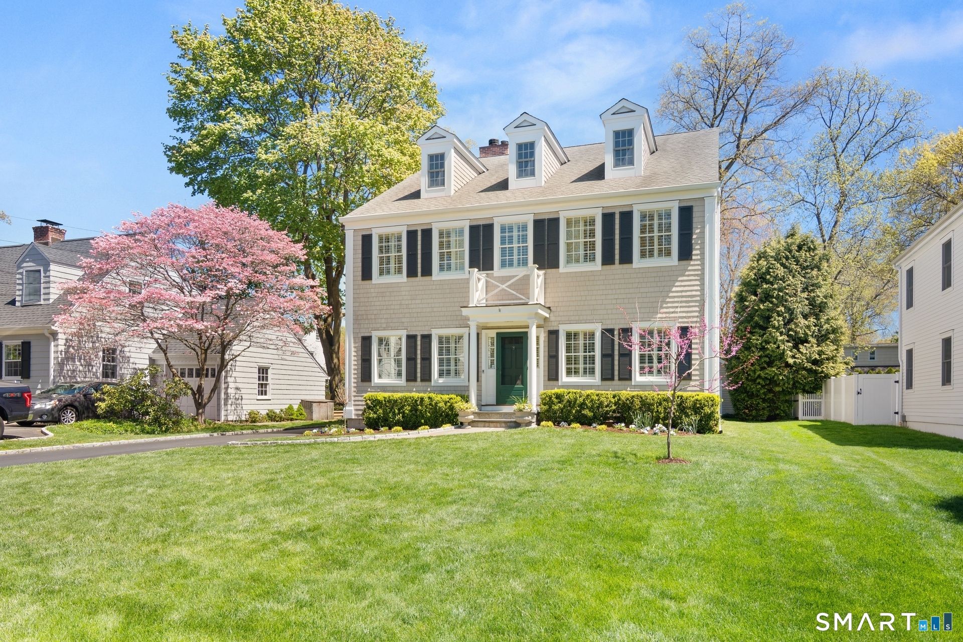 18 Thomasina, Darien, CT 06820 Main Photo
