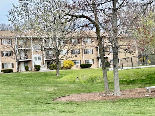 377 Huse Road, Unit # 33, Manchester, NH 03103