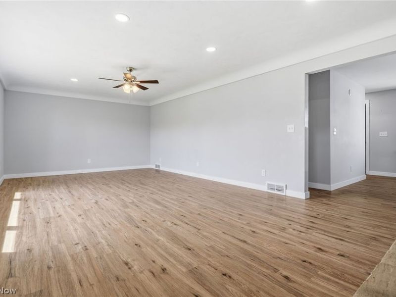 11351 Wilhurst Avenue NE, Hartville, OH 44632 Photo 12