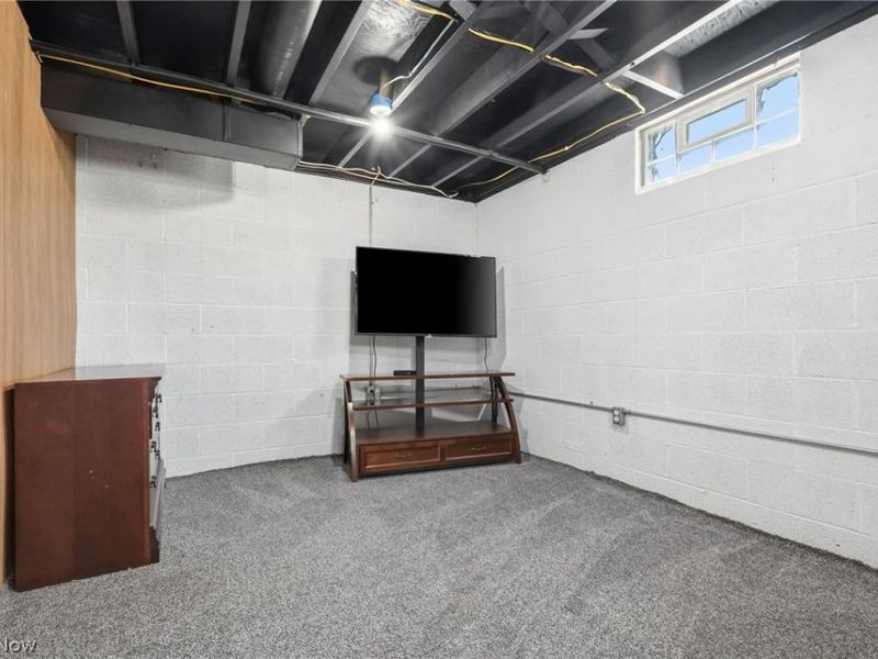 11351 Wilhurst Avenue NE, Hartville, OH 44632 Photo 29