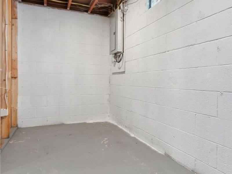 11351 Wilhurst Avenue NE, Hartville, OH 44632 Photo 30