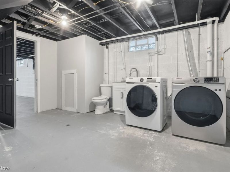 11351 Wilhurst Avenue NE, Hartville, OH 44632 Photo 33